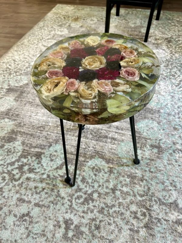 Table With Metal Legs